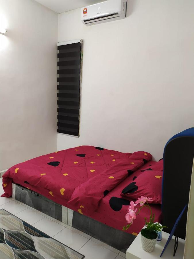 סרי איסקנדר Anggun Homestay מראה חיצוני תמונה